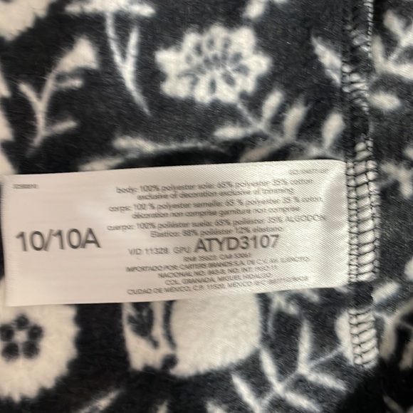 Cute girls pajamas - Picture 4 of 5